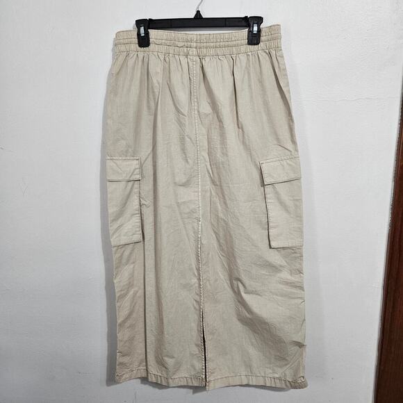 Garage Tan Maxi Mid-Rise Cargo Parachute Skirt. Size Small. - Picture 2 of 8